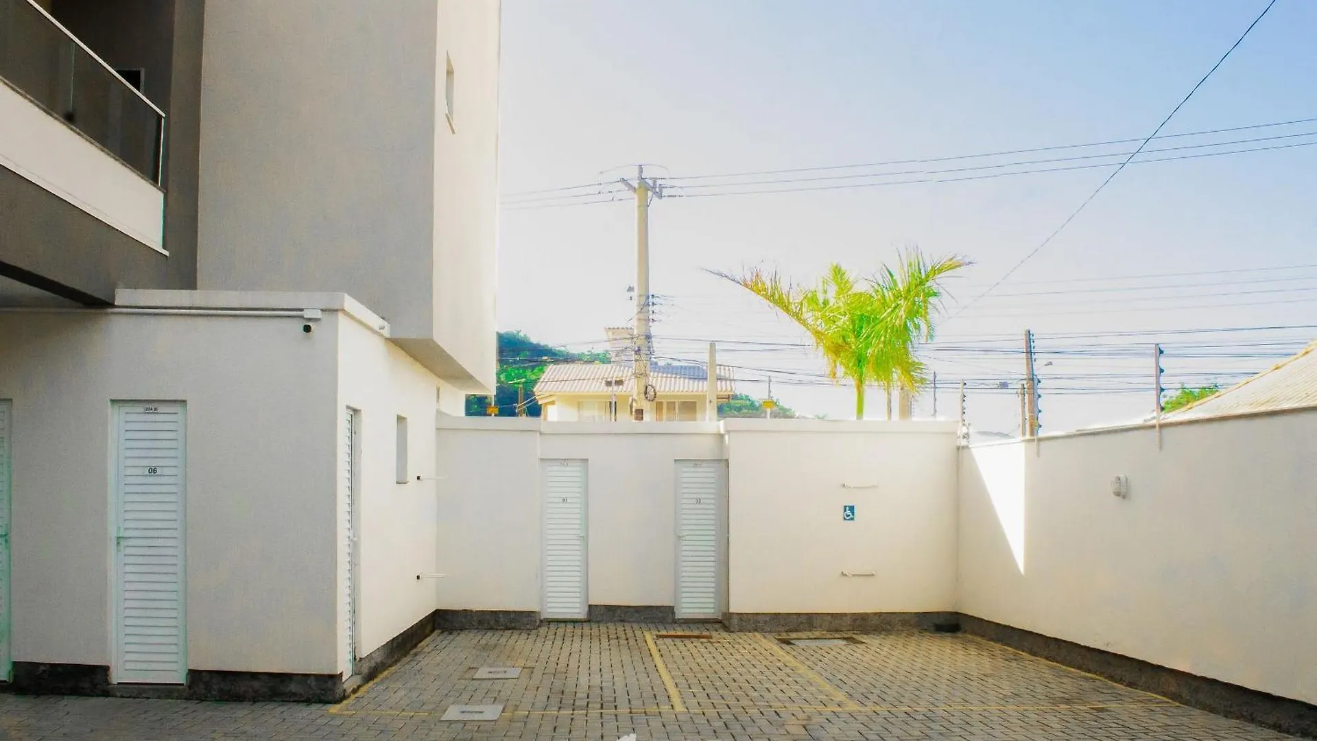 Apto Moderno Com Piscina E Churrasqueira Crr201 Florianópolis 0*,