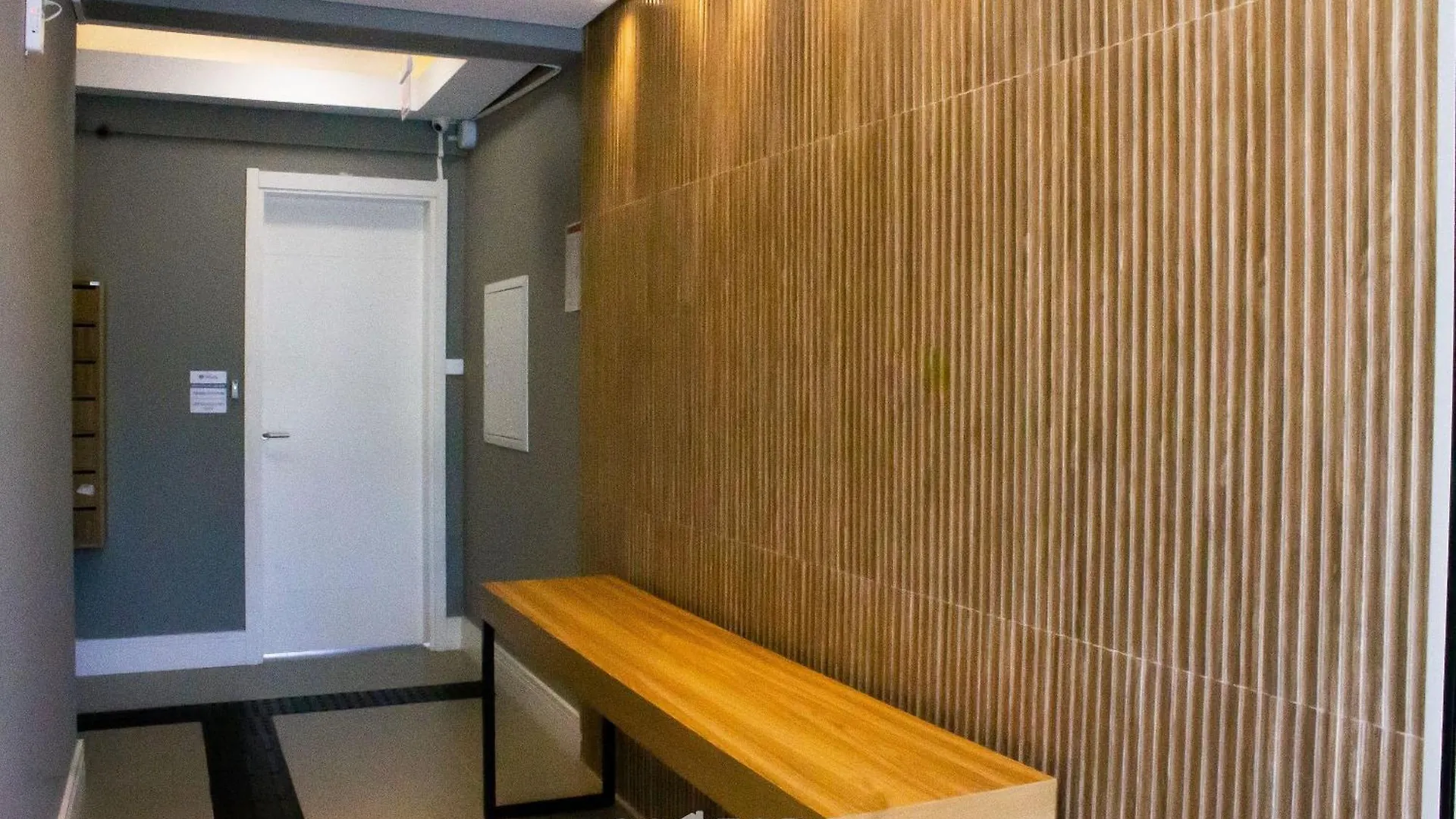 Apto Moderno Com Piscina E Churrasqueira Crr201 Florianópolis